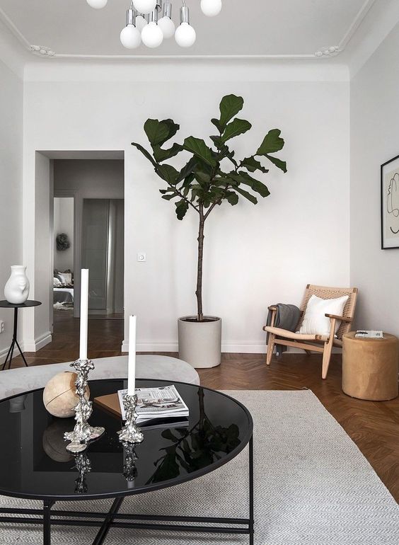 Minimal living room decor - via Coco Lapine Design blog