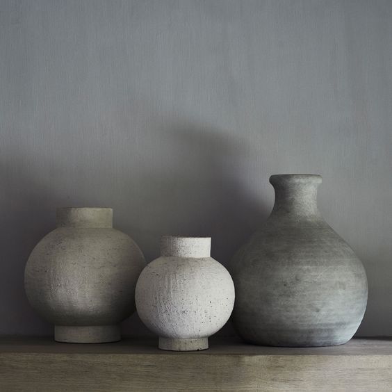 Grey ceramic pots from Zara Home. 